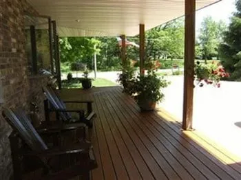 Dove Nest Bed and Breakfast