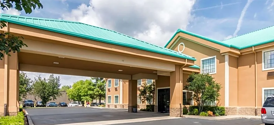 Quality Inn & Suites Alma - Fort Smith Northeast