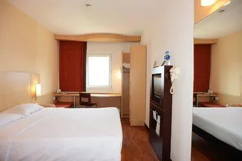 ibis Shanghai Chengshan Road