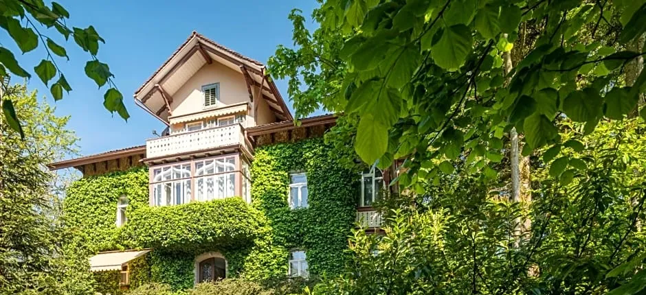 Art Deco Villa Mon Abri BnB