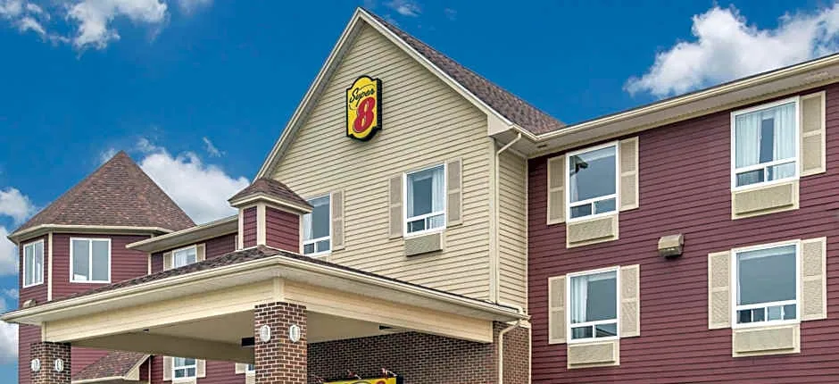 Super 8 by Wyndham Windsor NS