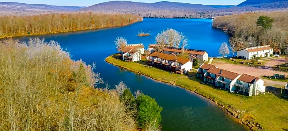 Crown Resorts at The Poconos