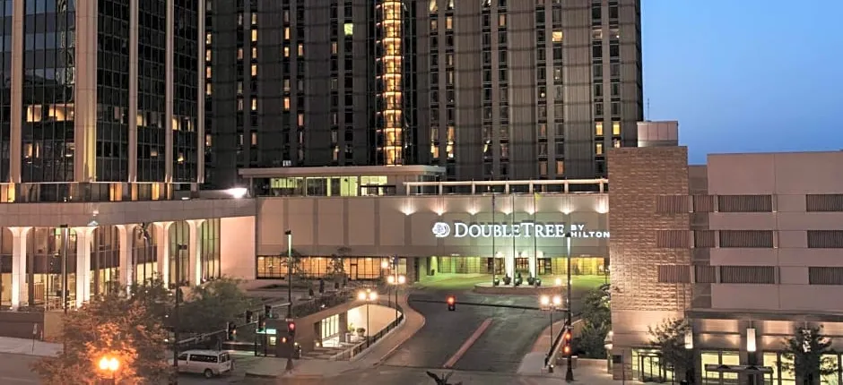 DoubleTree by Hilton Hotel & Executive Meeting Center Omaha-Downtown