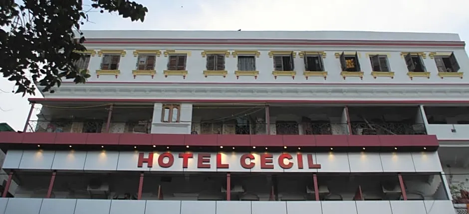 Hotel Cecil