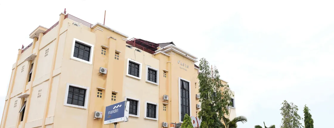 Super OYO 515 Oasis Hotel