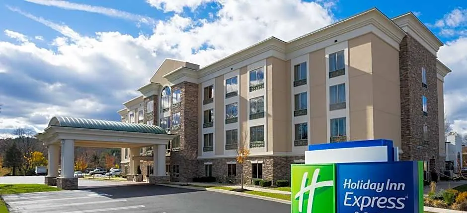 Holiday Inn Express and Suites - Stroudsburg By IHG