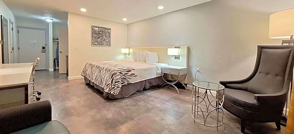 Travelodge by Wyndham Indianapolis Speedway