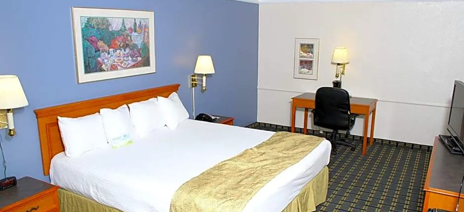 Days Inn by Wyndham Houston