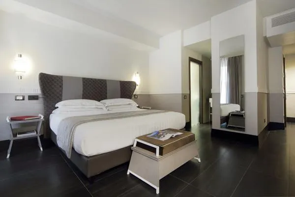 Mood Suites Tritone