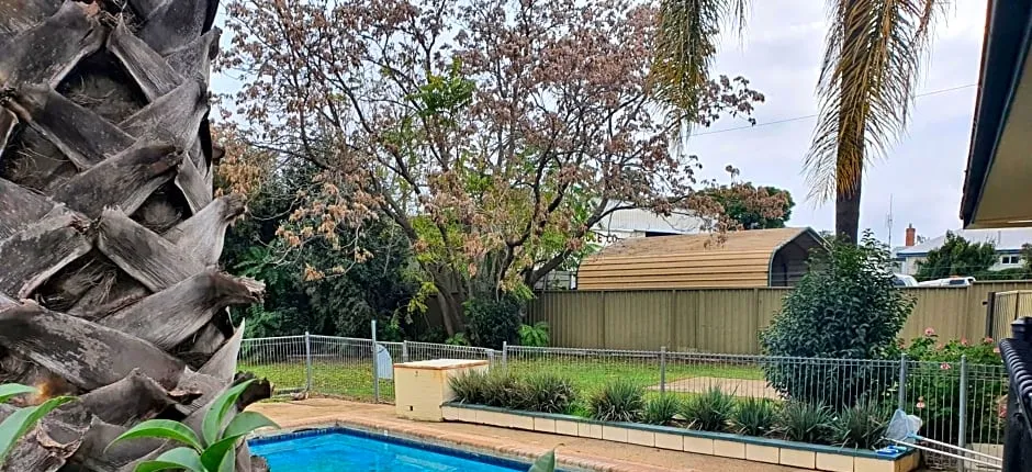 McNevins Tamworth Motel