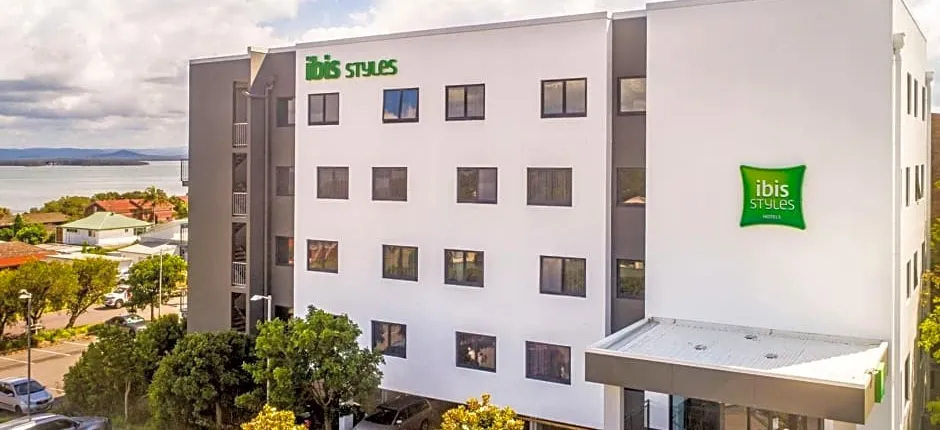 Ibis Styles The Entrance