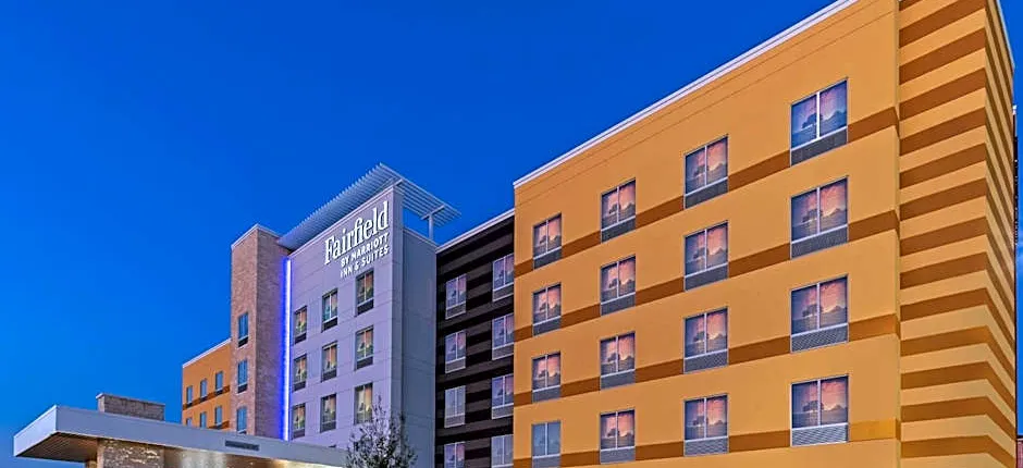 Fairfield Inn & Suites by Marriott Houston East Energy Corridor