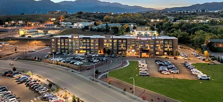 Best Western Plus Fillmore Inn & Suites