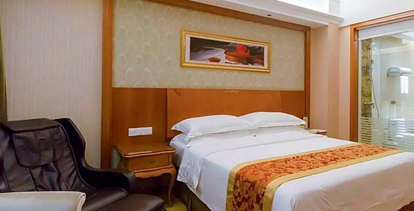 Vienna Hotel Chaoyang High-Speed Train Station