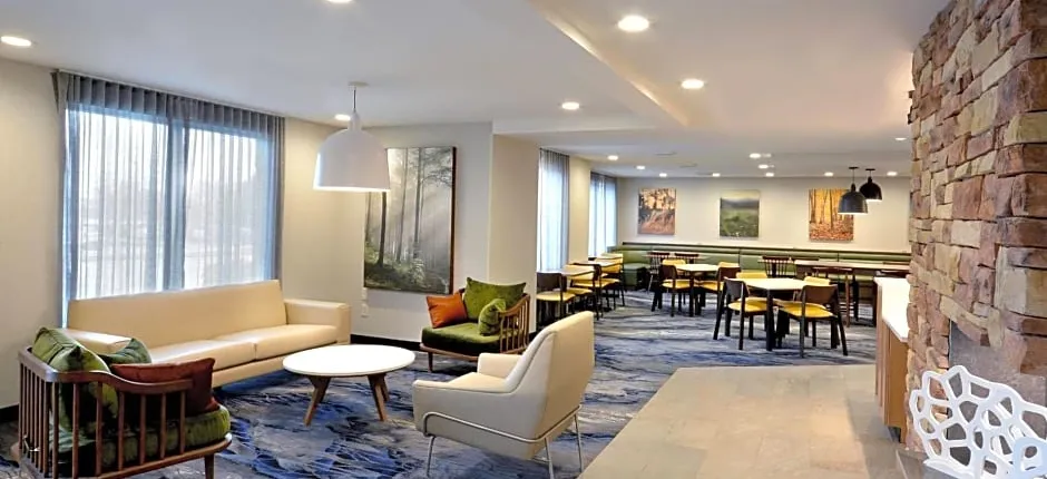 Fairfield Inn by Marriott Greensboro Airport
