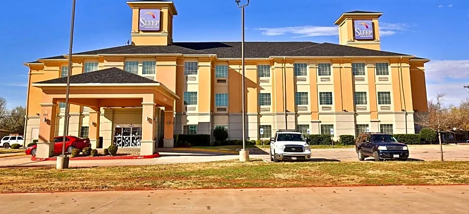 Sleep Inn & Suites University