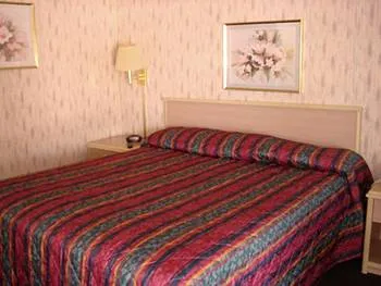 Sun Valley Inn & Suites