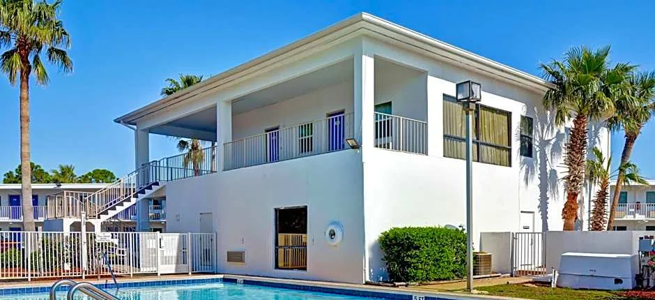 Motel 6-Destin, FL