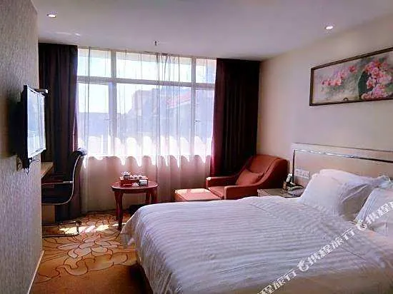 Gold and Silver Business Hotel Huaiji