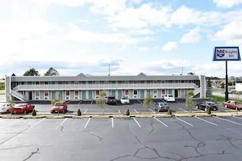 Deluxe Inn Merrillville