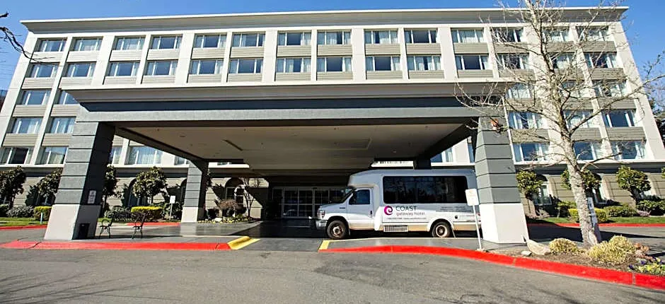 Coast Gateway Hotel
