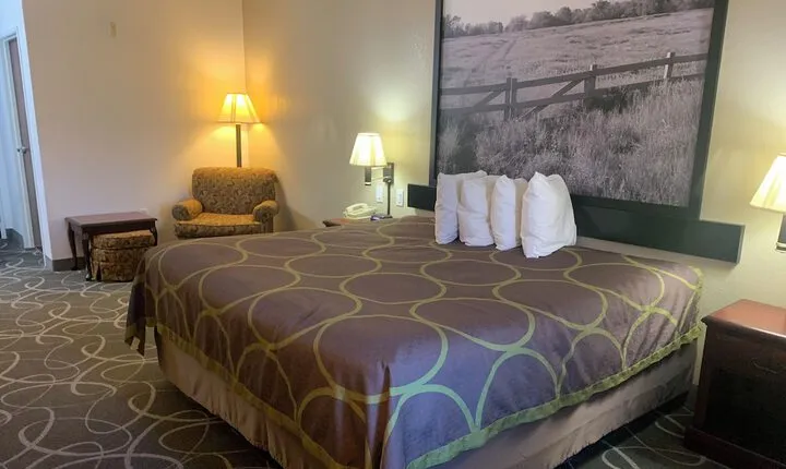 Super 8 by Wyndham Hillsboro TX