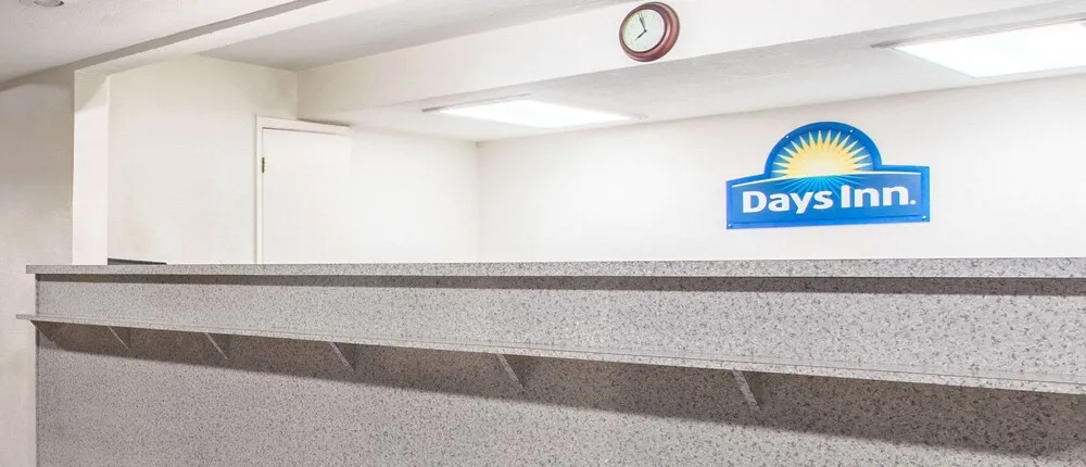 Days Inn by Wyndham Lake City I-10