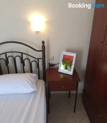 Villa elia