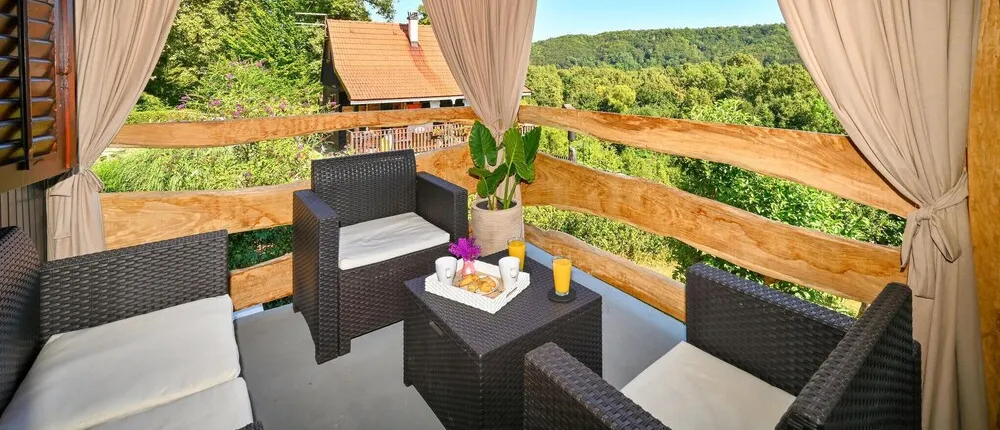 Nice Home in Bozurici With Jacuzzi and 2 Bedrooms