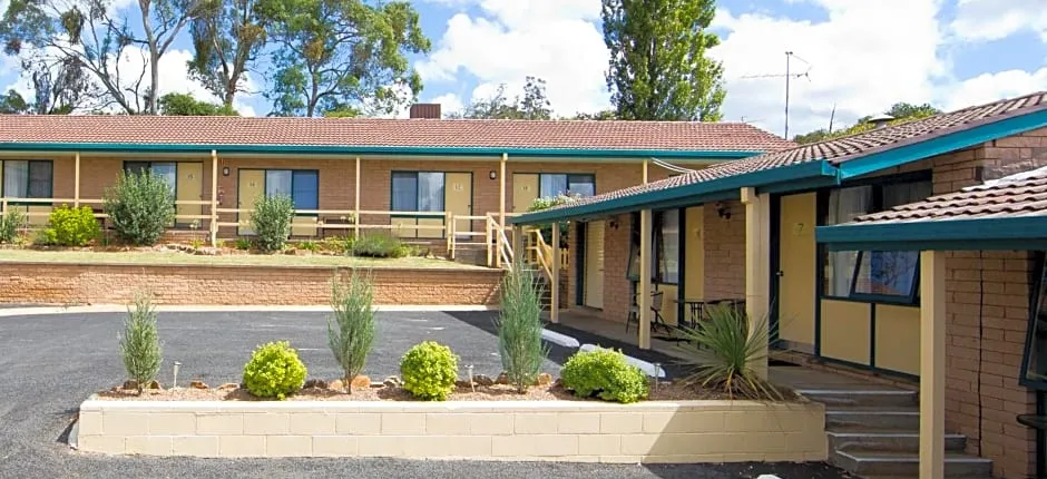Hideaway Motor Inn