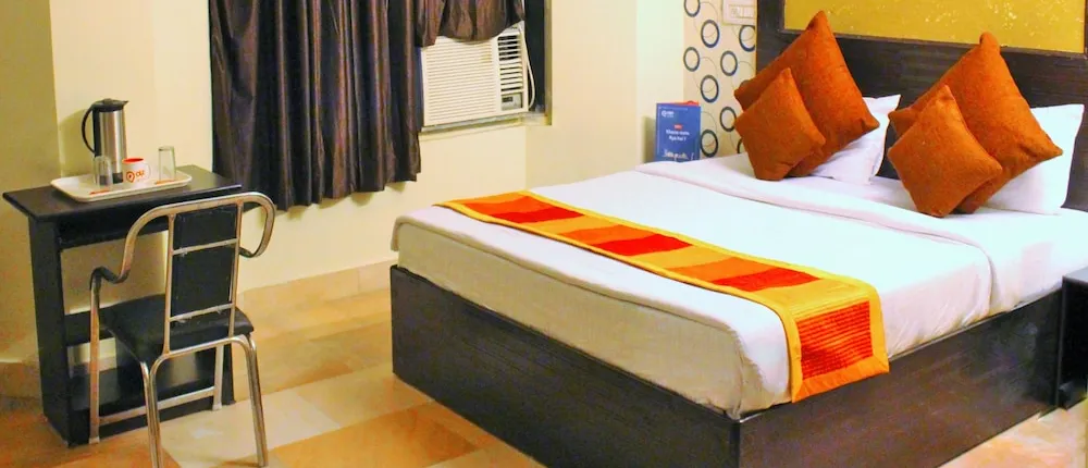 OYO 3446 Hotel Sanjary Palace