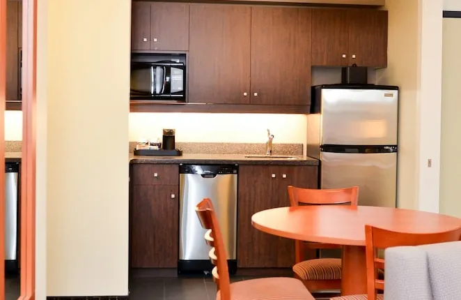 Best Western Thompson Hotel and Suites