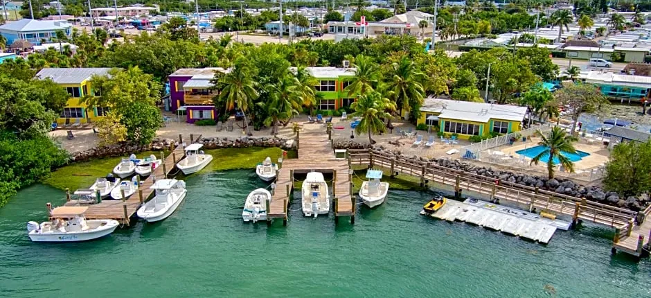 Captain Pip's Marina & Hideaway