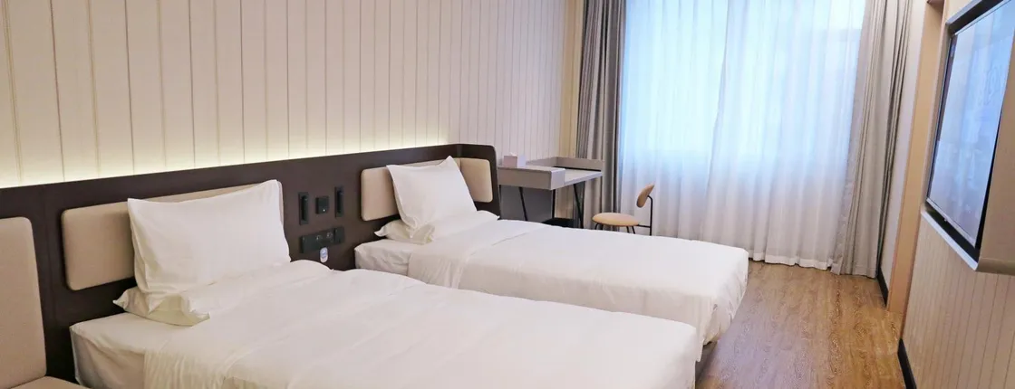 Hanting Hotel (Huadian Passenger Transport Terminal Branch)(汉庭酒店（桦甸客运总站店）)