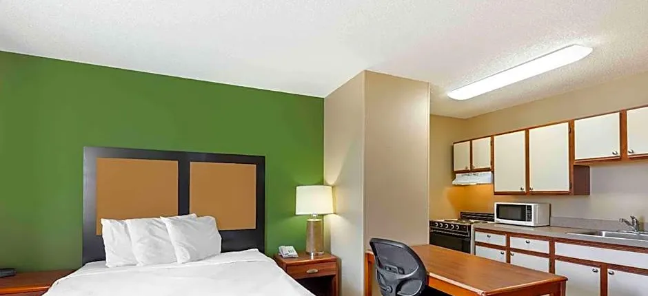 Suburban Studios Copley Akron West