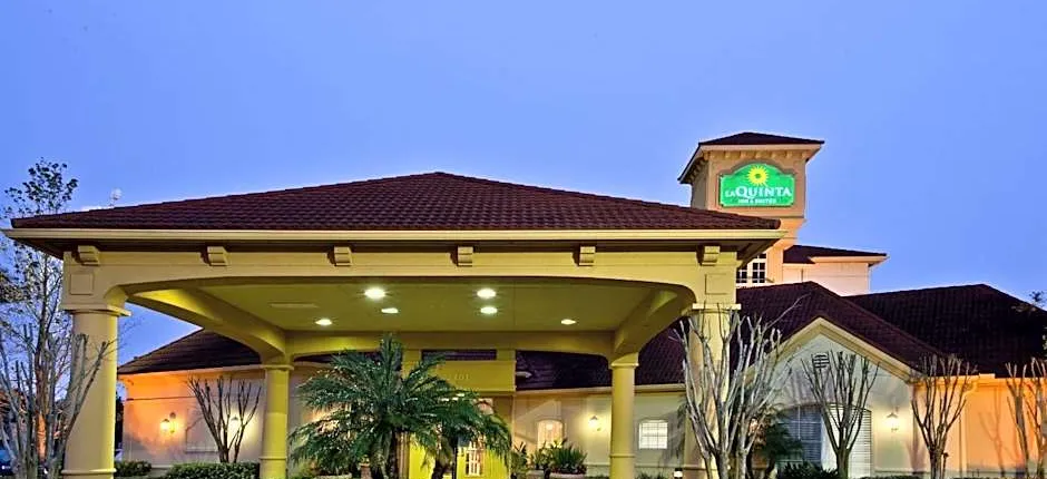 La Quinta Inn & Suites by Wyndham Usf (Near Busch Gardens)