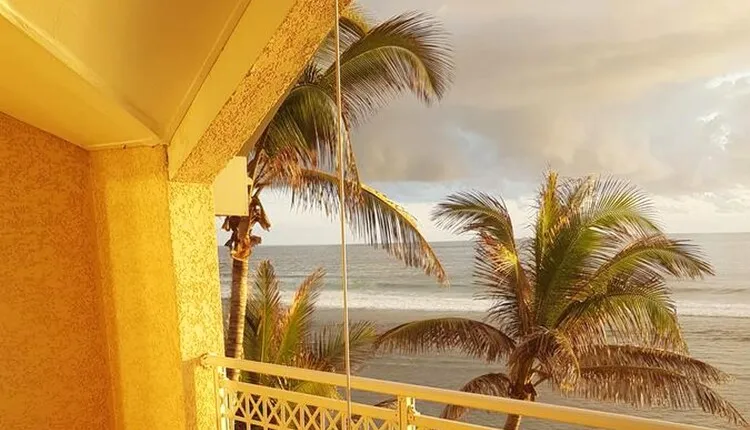 Apartment With one Bedroom in Les Trois Bassins, With Wonderful sea View, Furnished Balcony and Wifi