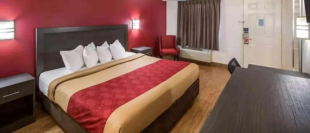 Days Inn by Wyndham Charleston WV