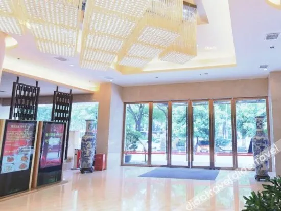 Ganzhou Ganlong Hotel (Nanmenkou Yugutai Branch)