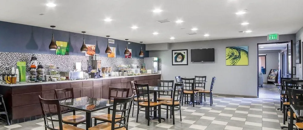 Rodeway Inn & Suites Needles CA