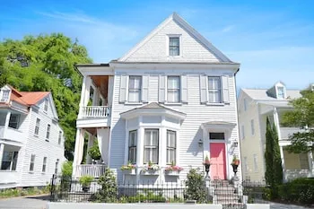 154 E Spring Street - 1 BR / 1 BA Holiday home 1
