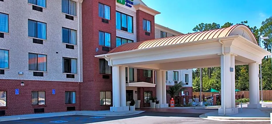 Holiday Inn Express Hotel & Suites Biloxi- Ocean Springs By IHG