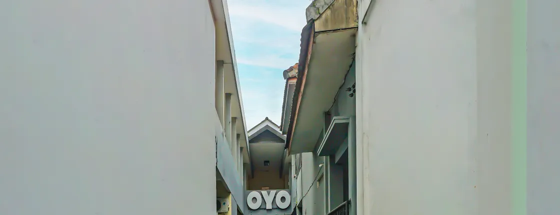 OYO 709 Menjangan Residence at Klayatan