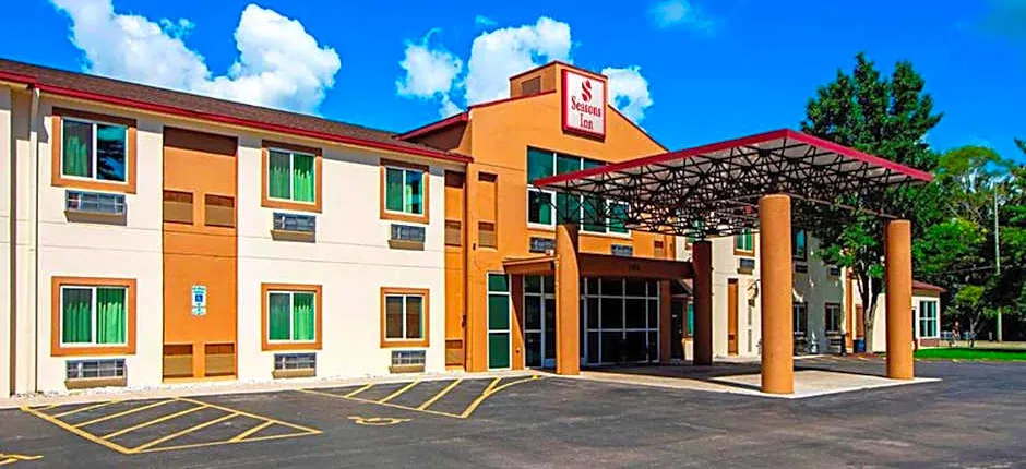 Seasons Inn Traverse City