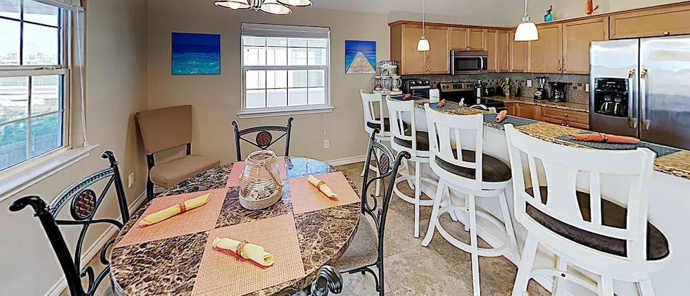 103vivie 3 Bedroom Home