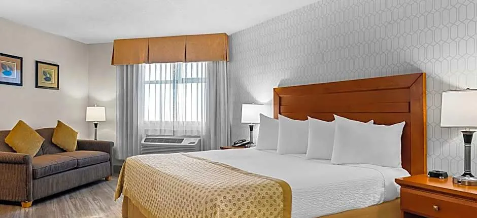 Best Western Plus Langley Inn