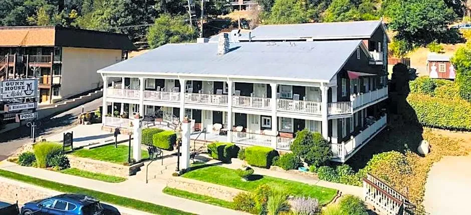 Gunn House Hotel