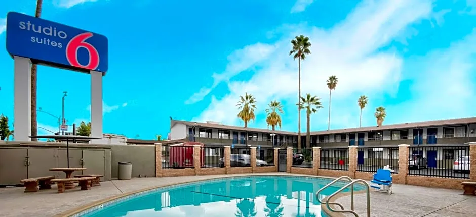 Studio 6 Suites San Bernardino, CA