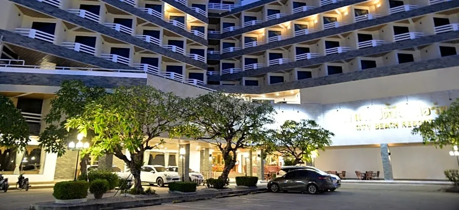 City Beach Resort