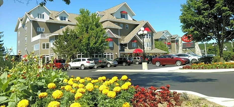 Cherry Tree Inn & Suites